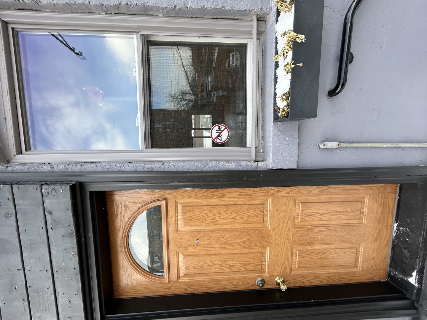 187 N York Street Property Photo 8