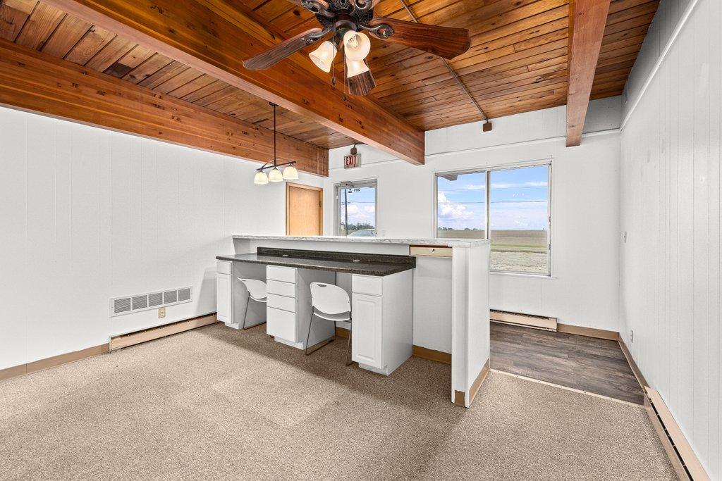 102 Townsedge Road 201 Property Photo 4