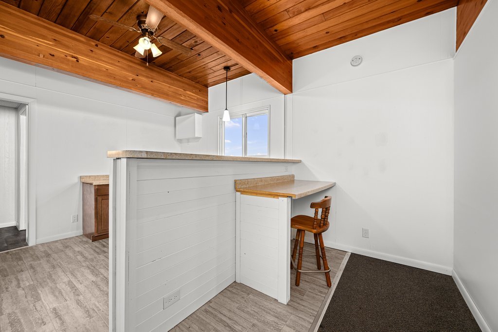 102 Townsedge Road 201 Property Photo 12