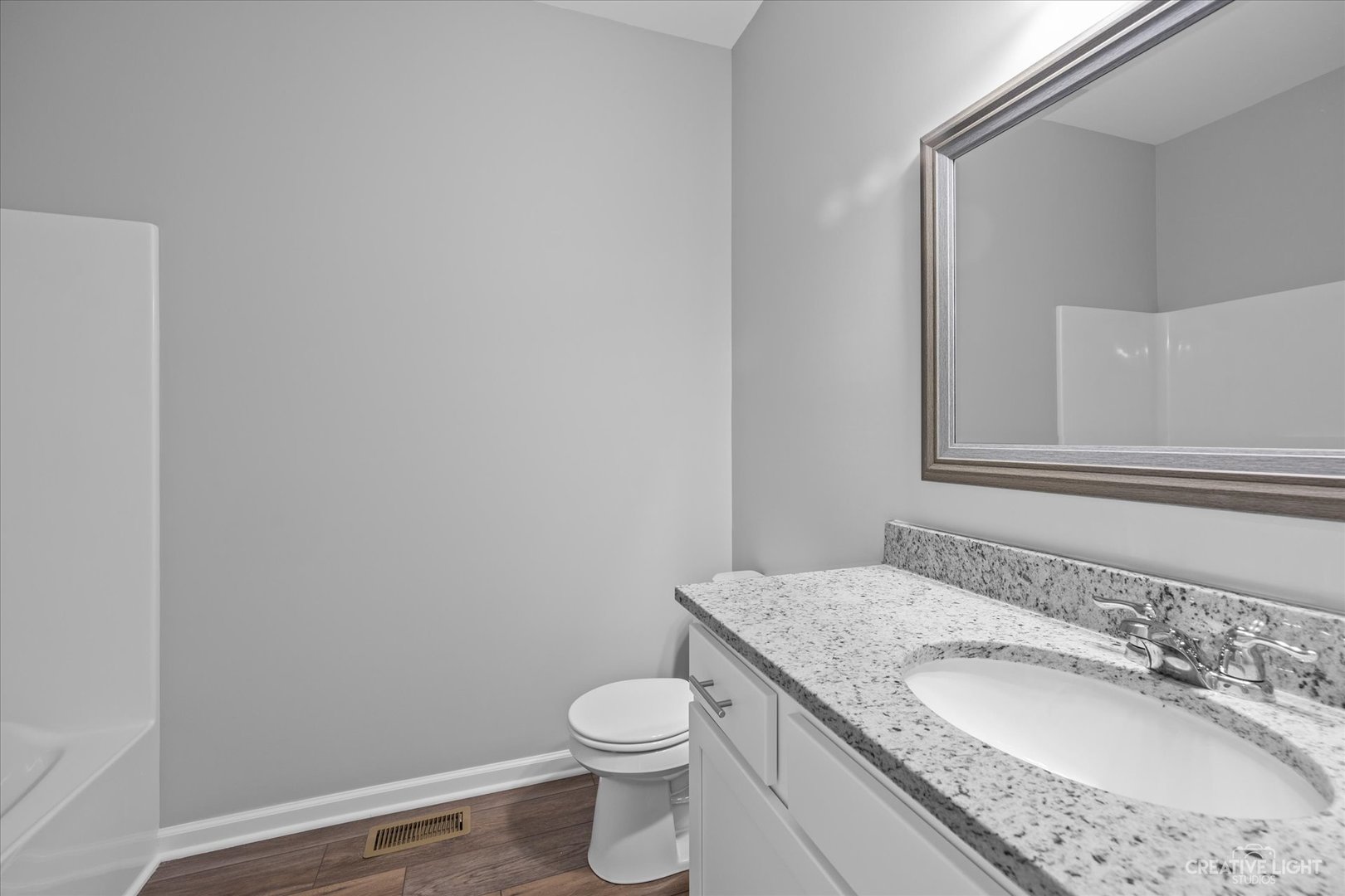 3428 Comstock Avenue Property Photo 8