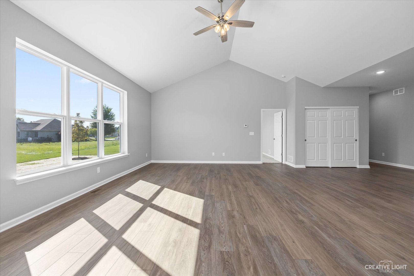 3428 Comstock Avenue Property Photo 16