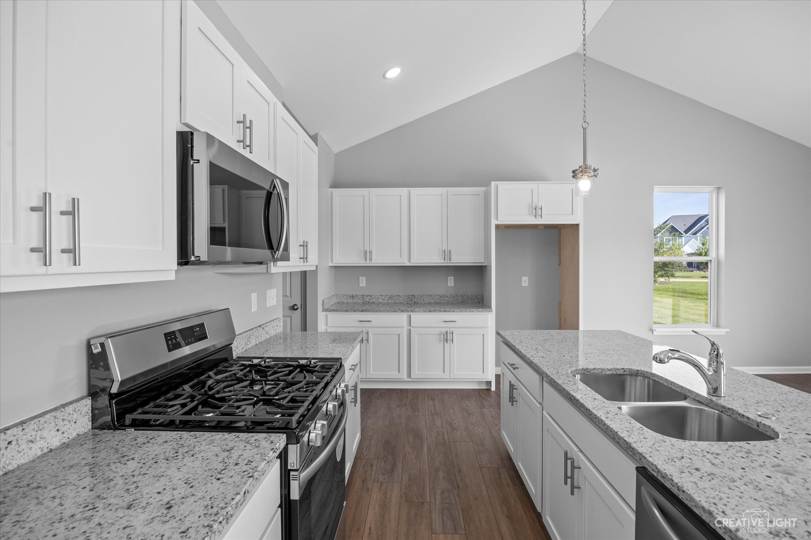 3428 Comstock Avenue Property Photo 19