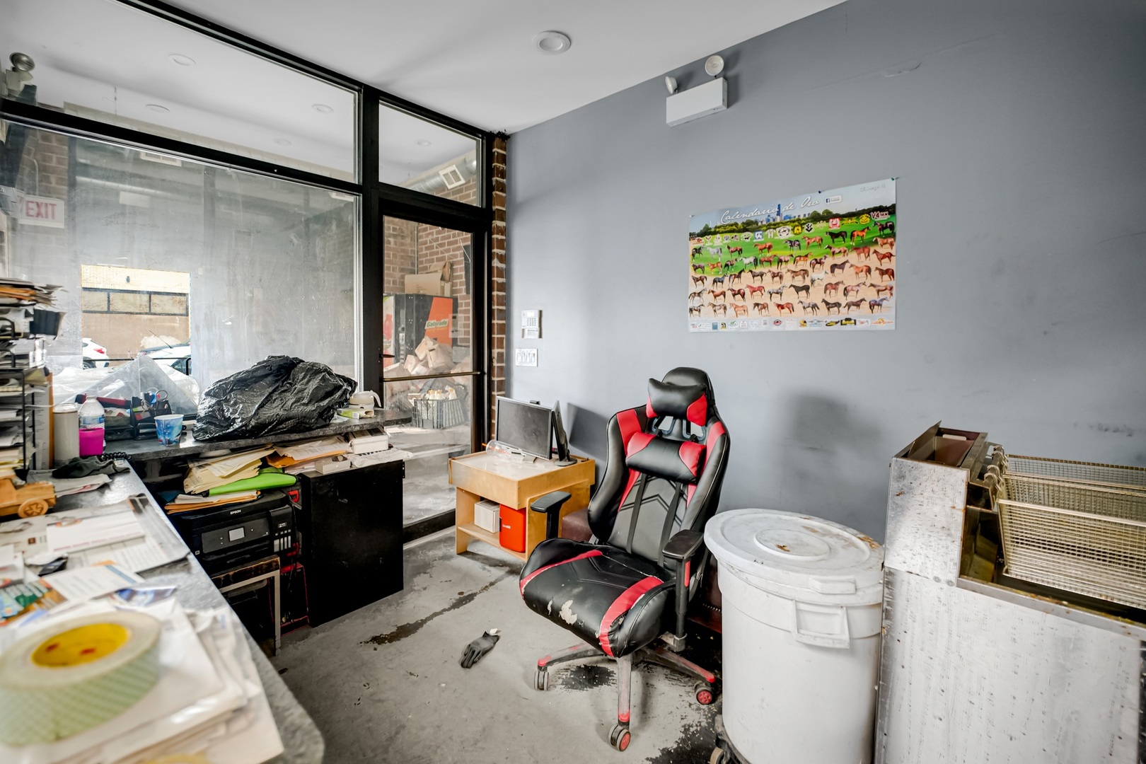 3241 W Cermak Road Property Photo 10