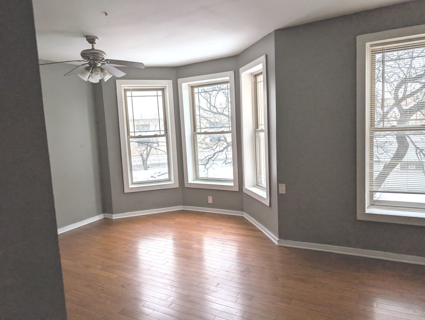 6741-43 S Eberhart Avenue Property Photo 3