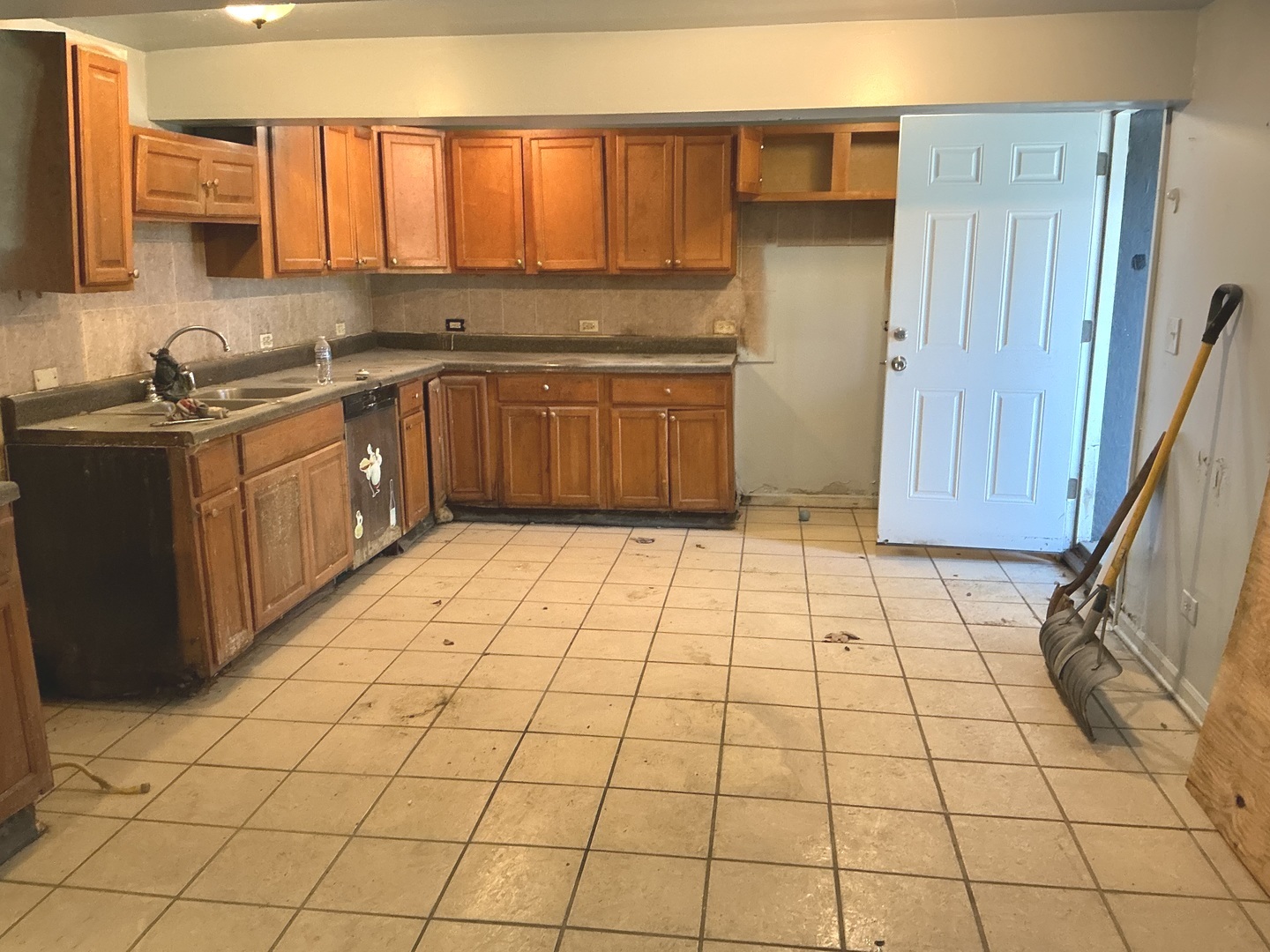 6741-43 S Eberhart Avenue Property Photo 11