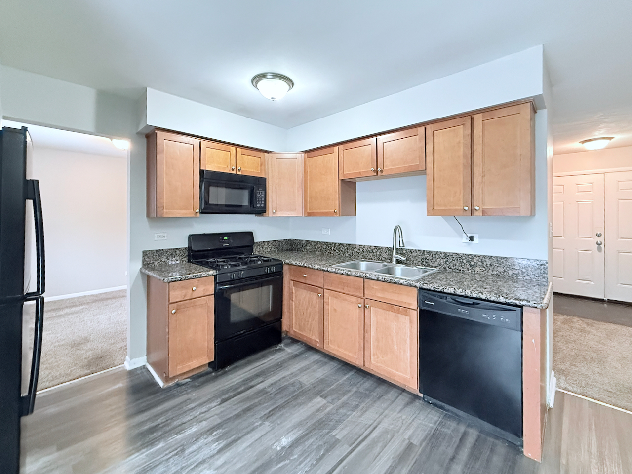 15613 Calumet Drive Property Photo 8