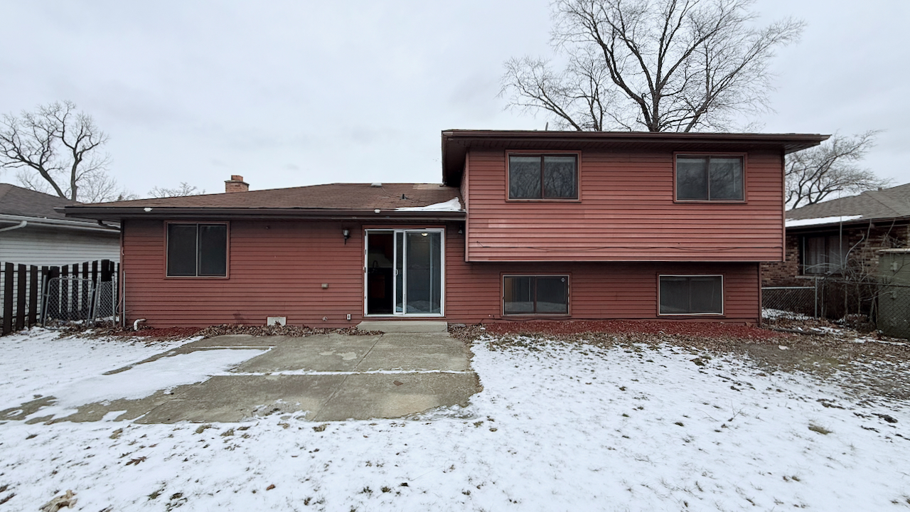 15613 Calumet Drive Property Photo 34