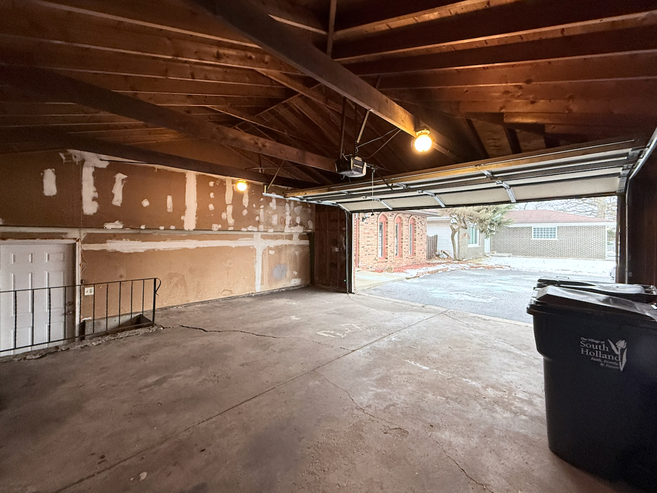15613 Calumet Drive Property Photo 37