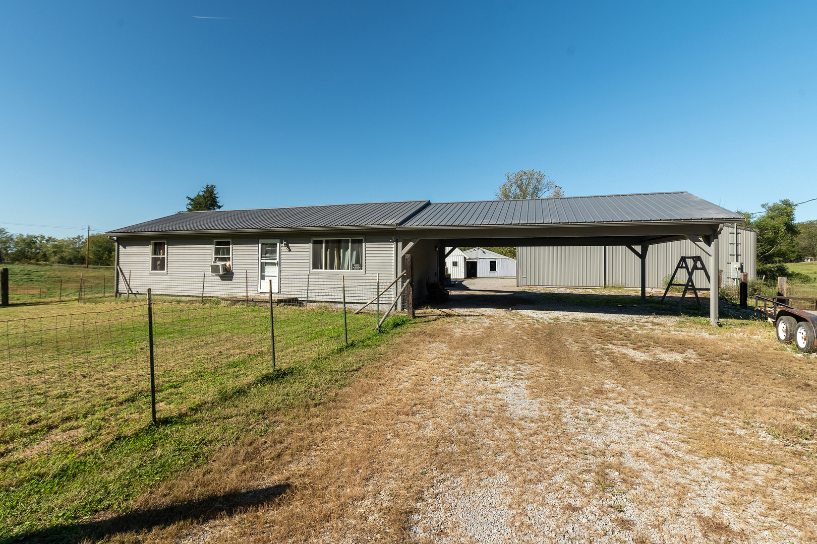 104 E Boundary Road Property Photo 32