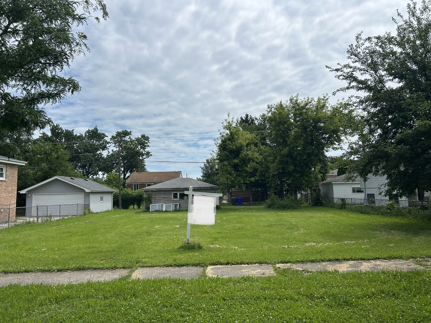 4223 Elm Avenue Property Photo 3