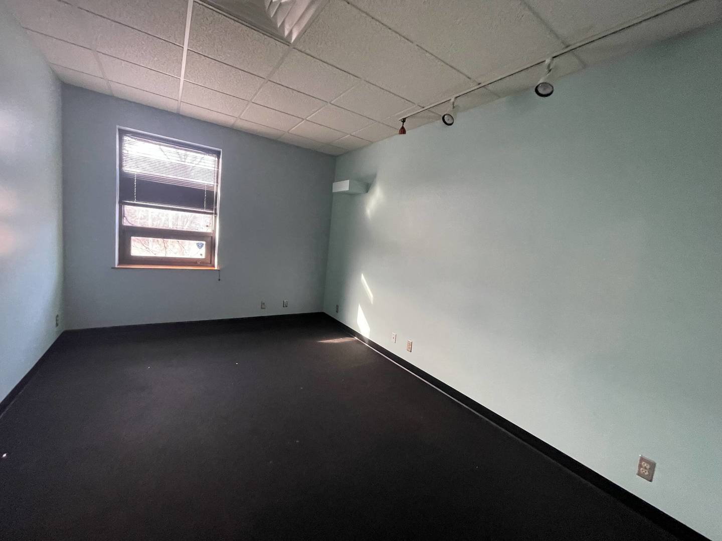 129 N Race Street Property Photo 33