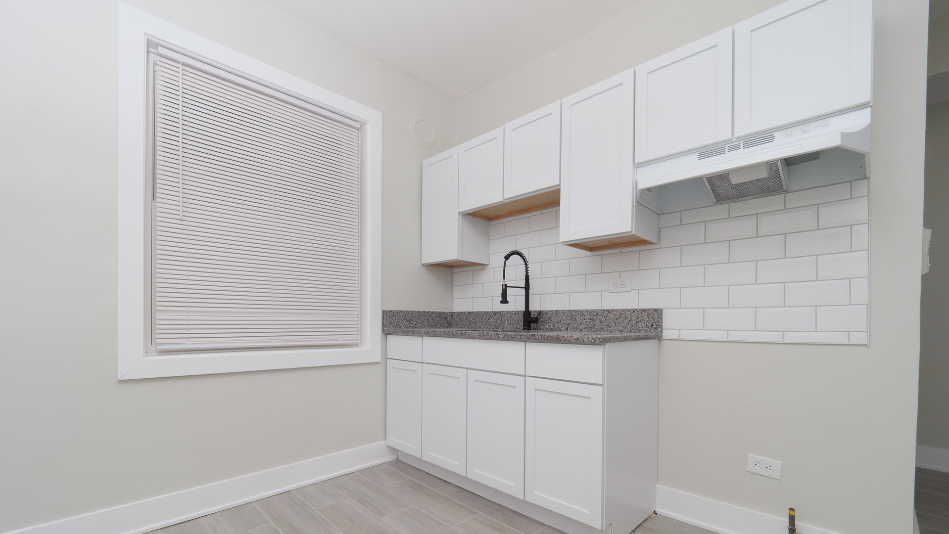 1843 W 54th Street Property Photo 19