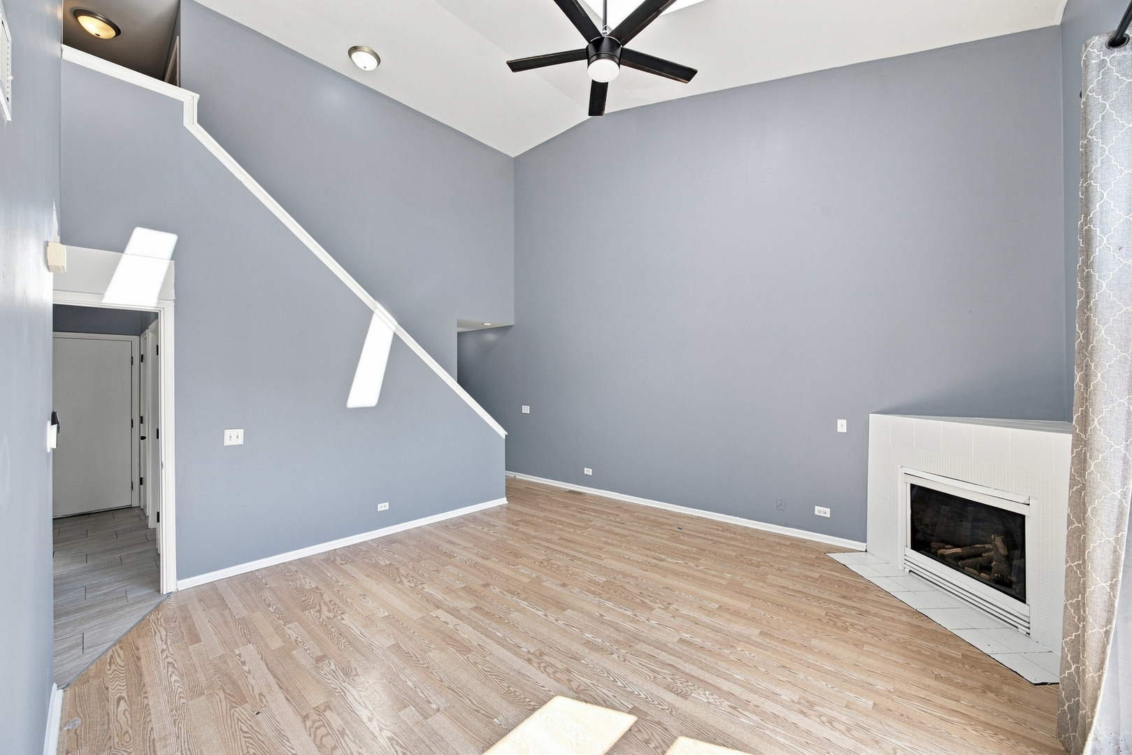 816 Katherine Lane Property Photo 5