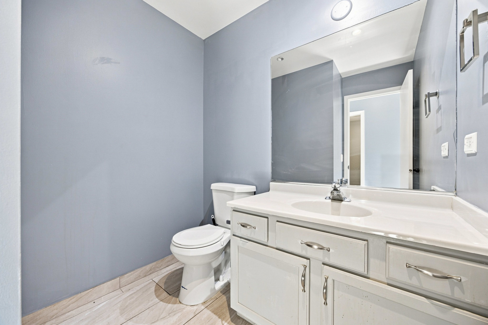 816 Katherine Lane Property Photo 15