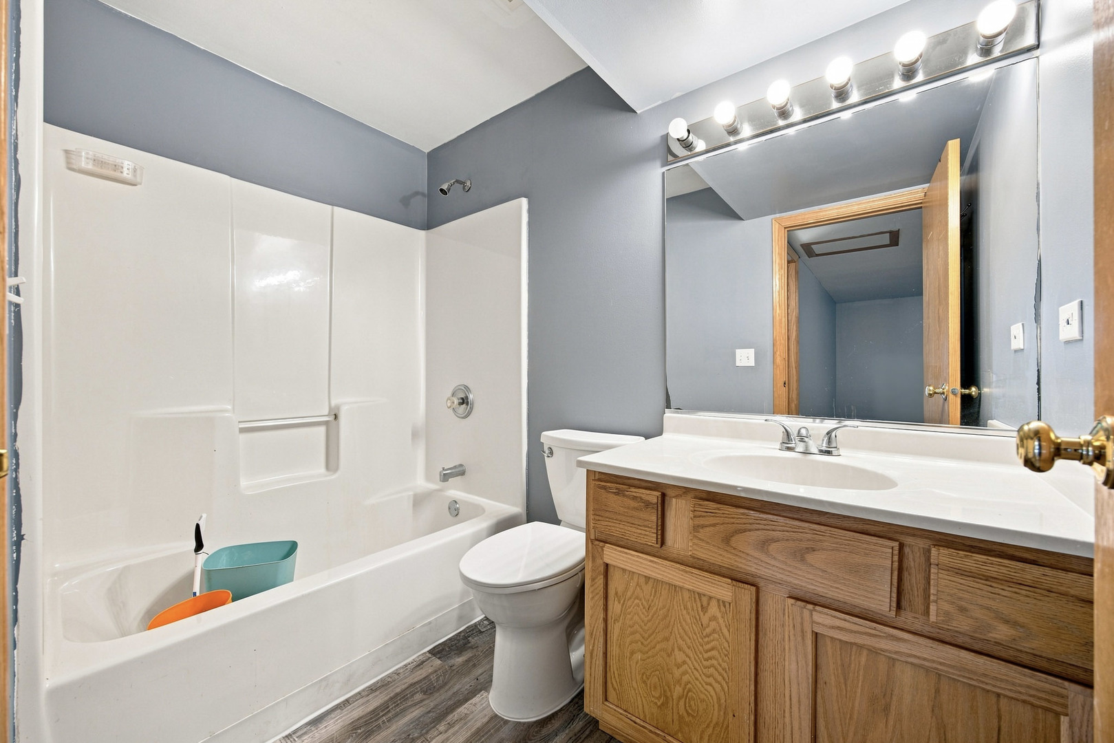 816 Katherine Lane Property Photo 16