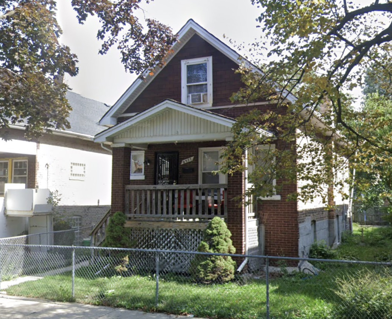 8527 S Colfax Avenue Property Photo 1