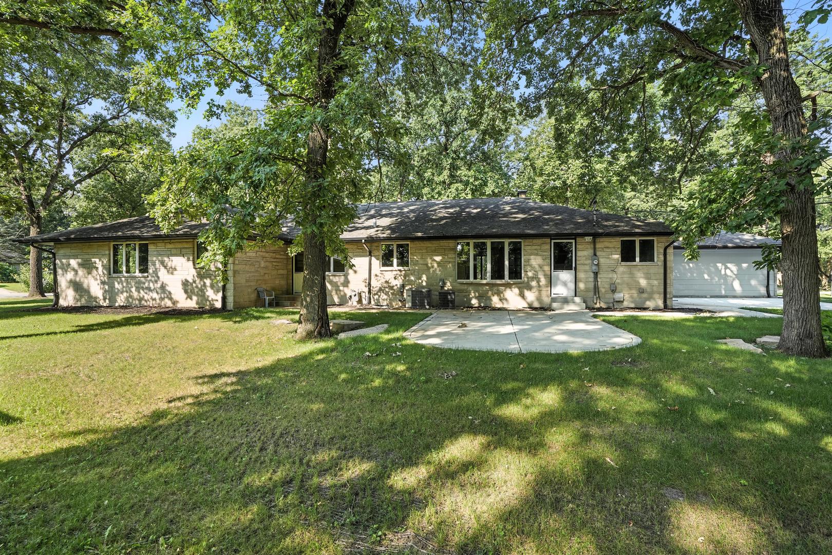 2711 Edgewood Drive Property Photo 5