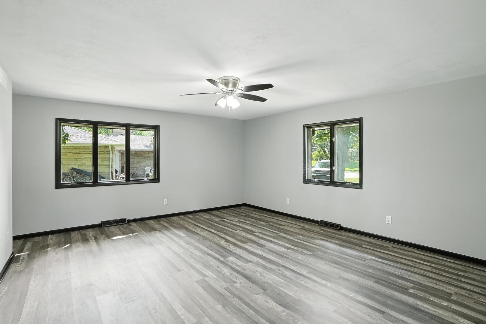 2711 Edgewood Drive Property Photo 24
