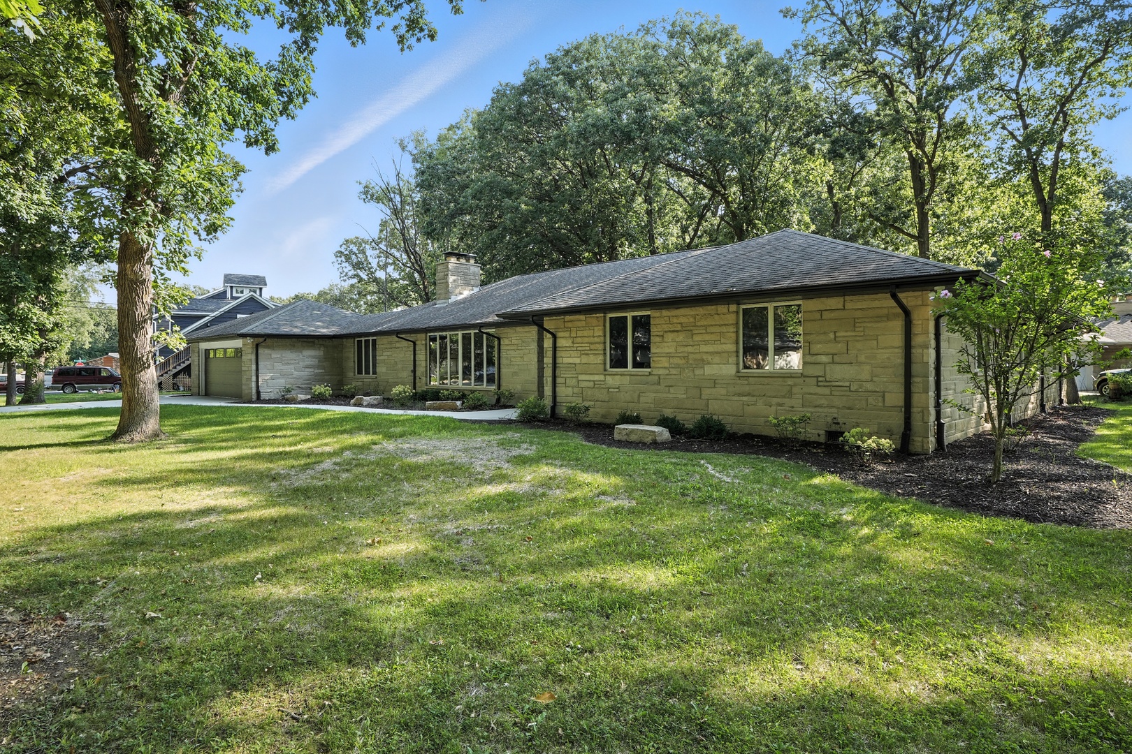 2711 Edgewood Drive Property Photo 37