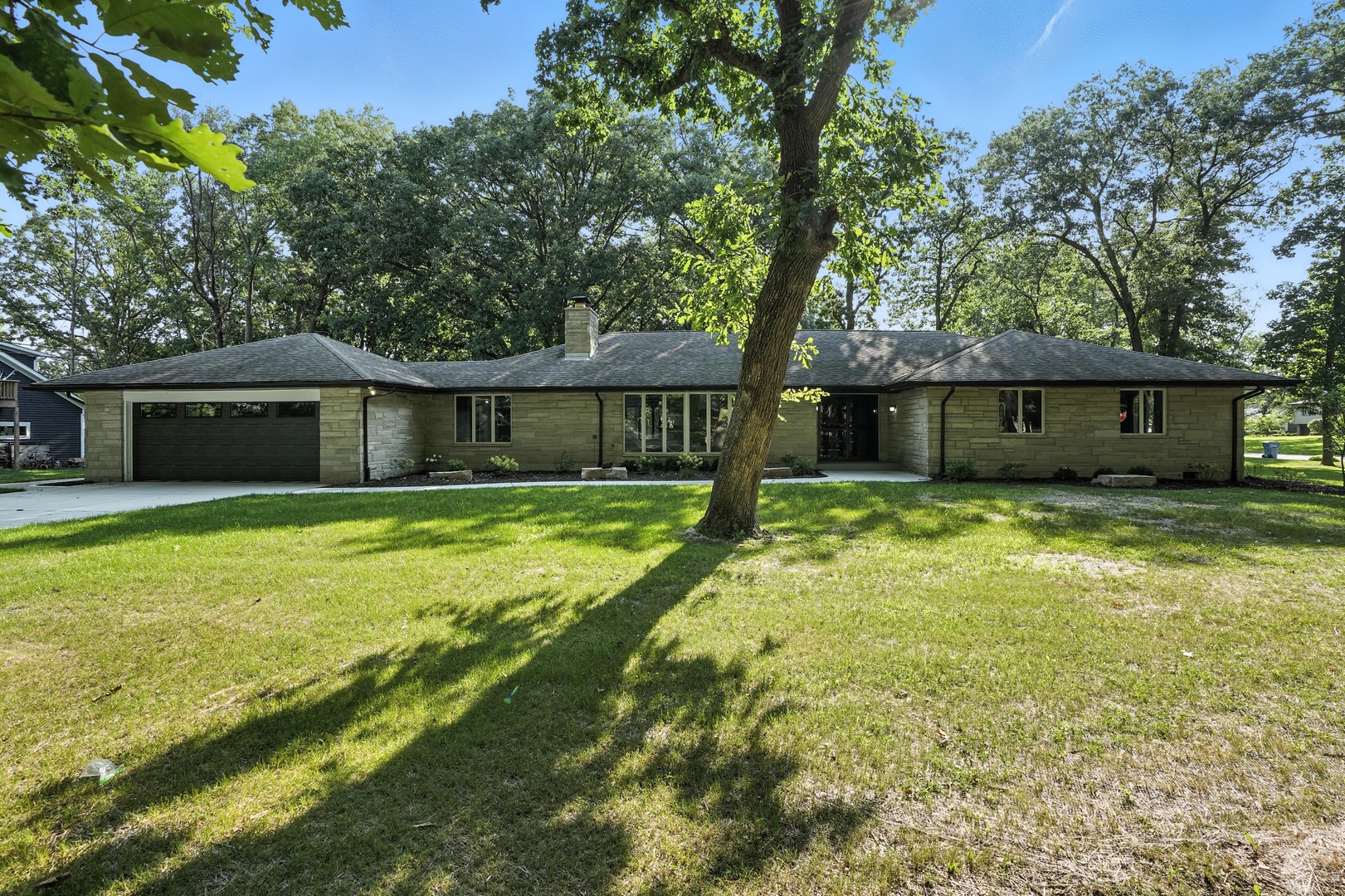 2711 Edgewood Drive Property Photo 39