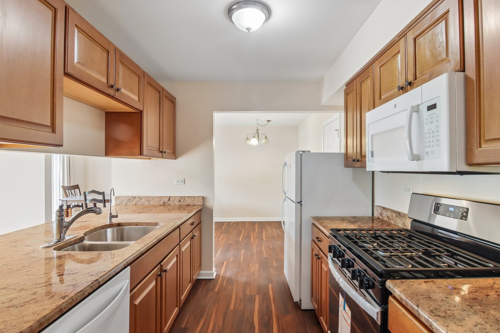 682 Claridge Circle Property Photo 11