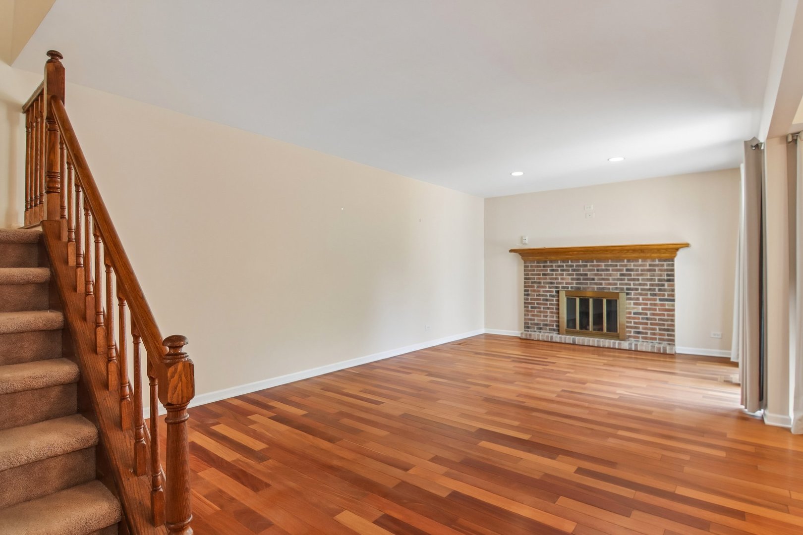682 Claridge Circle Property Photo 20