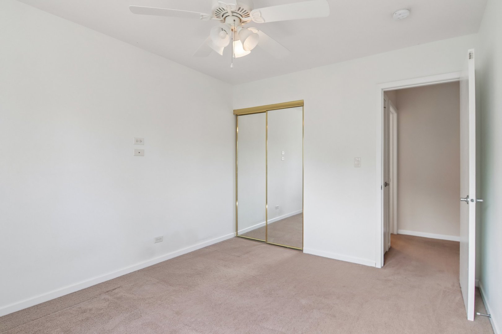 682 Claridge Circle Property Photo 25