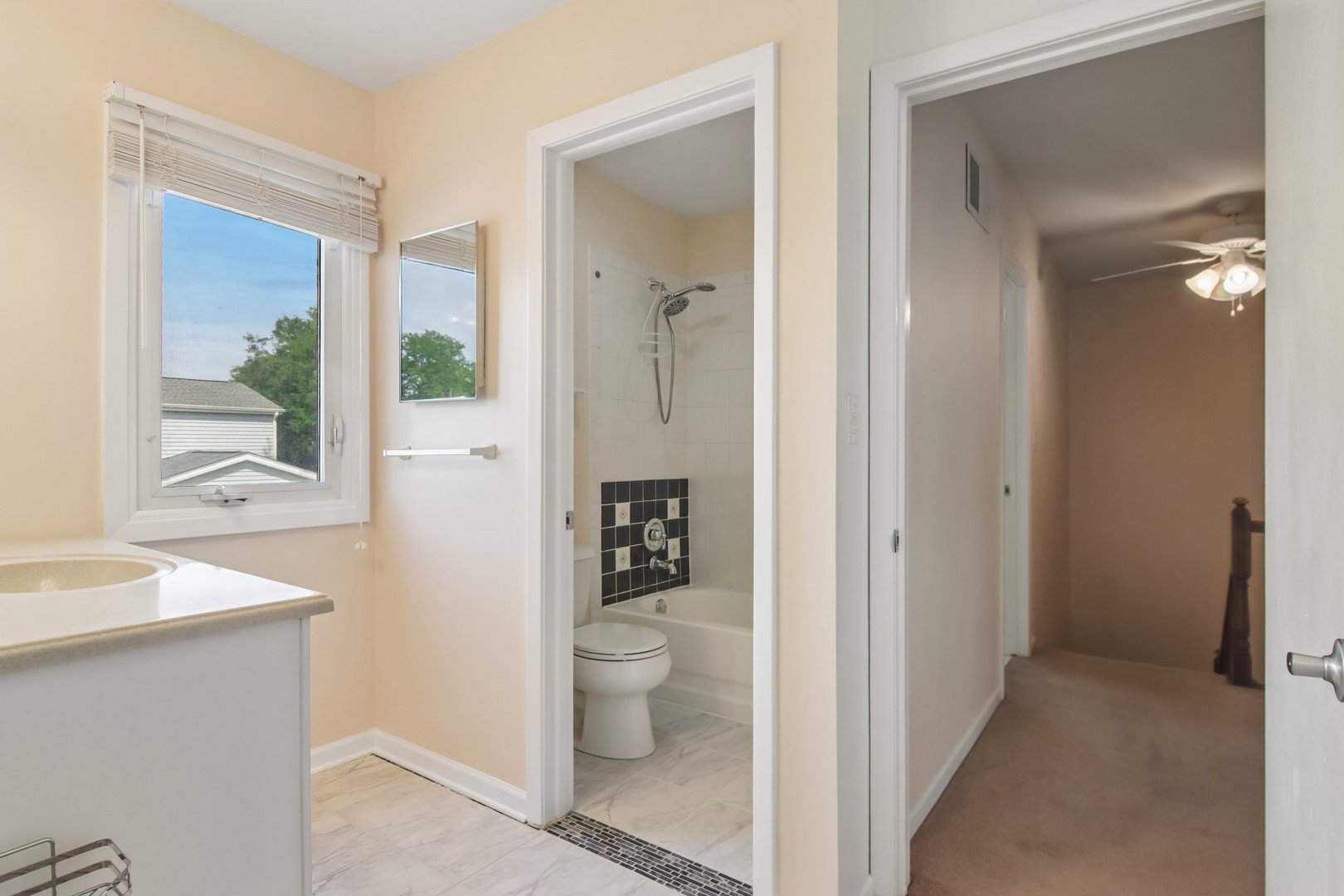682 Claridge Circle Property Photo 26