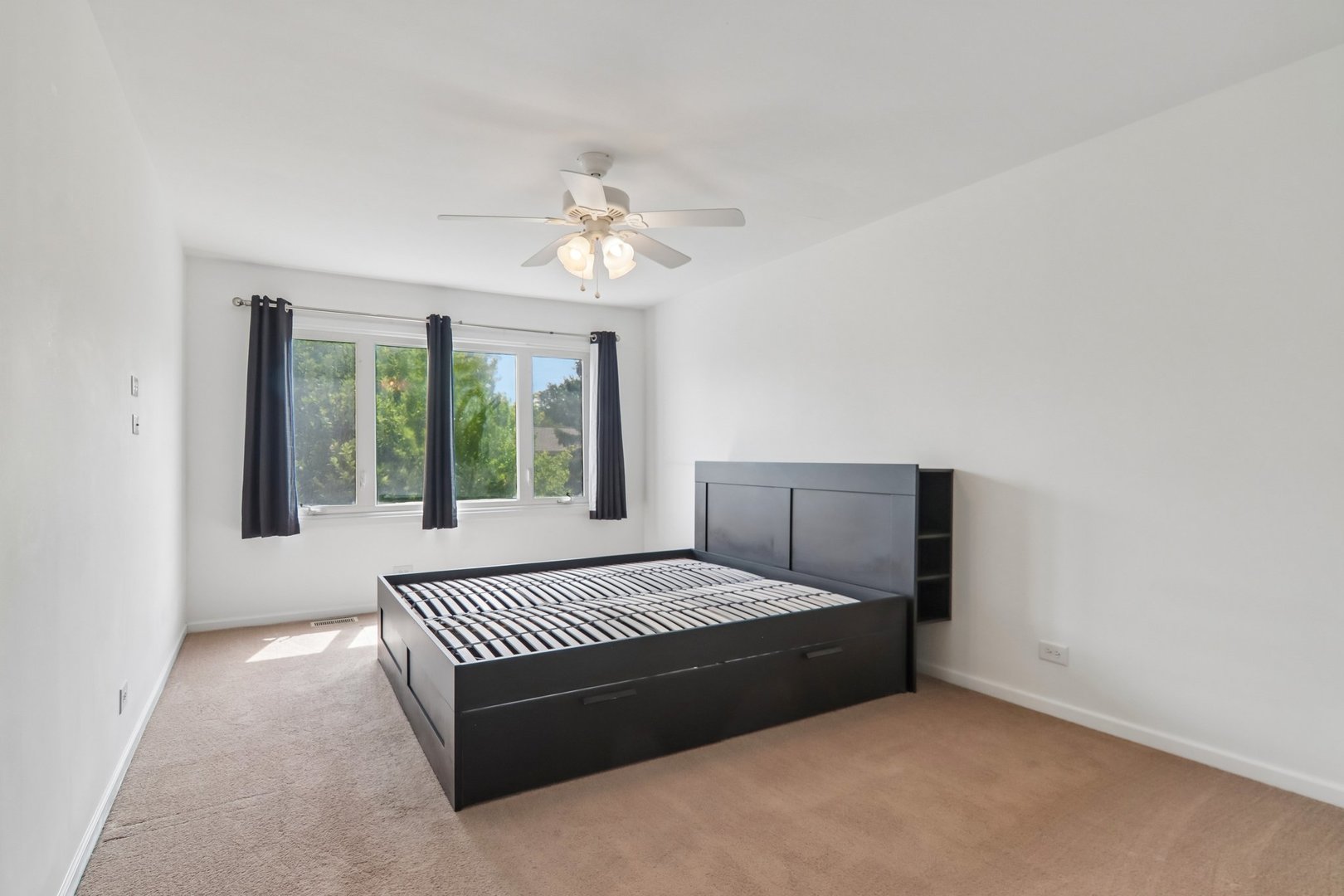 682 Claridge Circle Property Photo 28