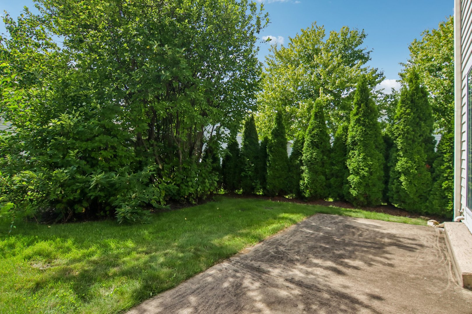 682 Claridge Circle Property Photo 40