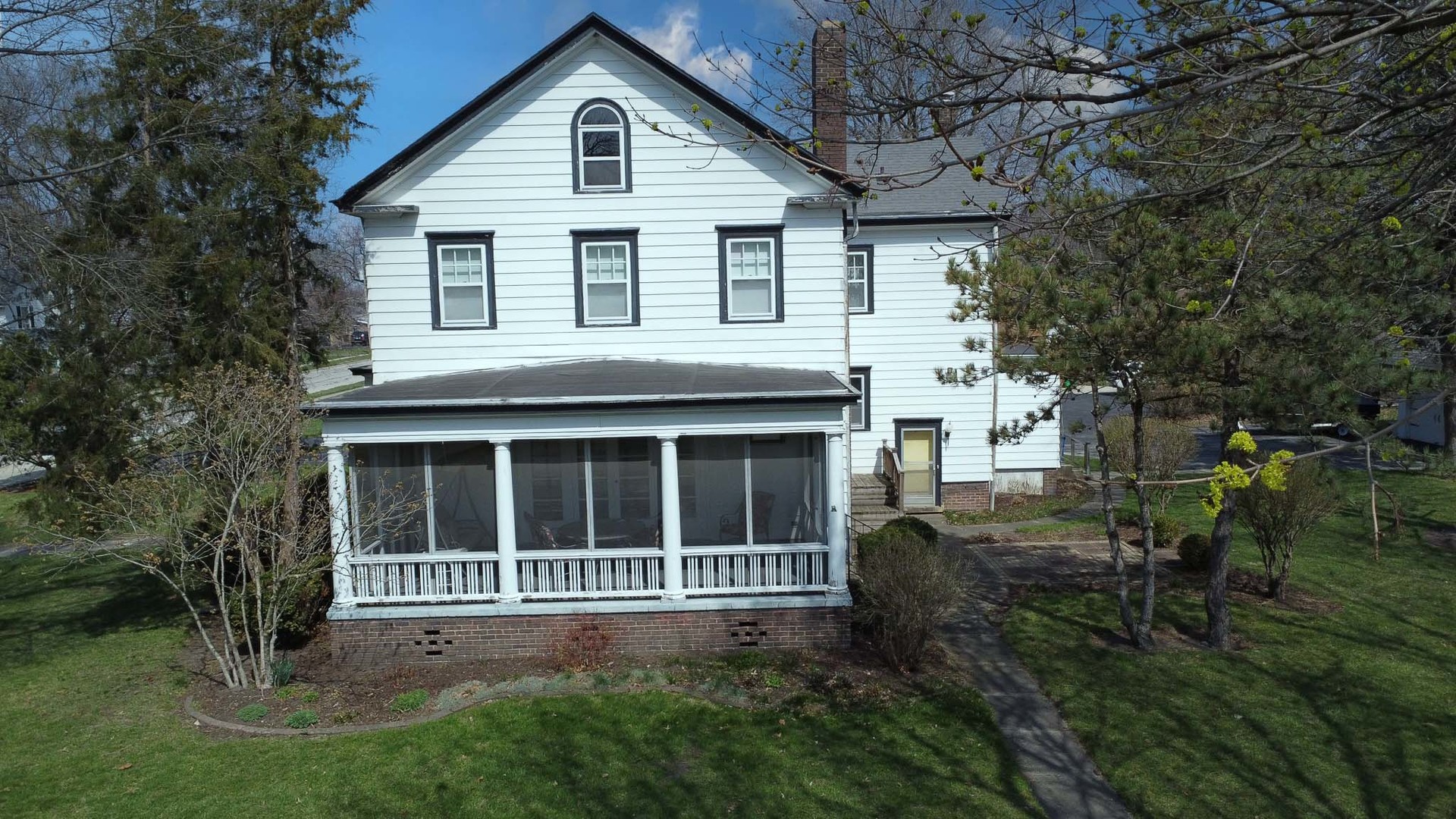 454 S 5th Street Property Photo 3