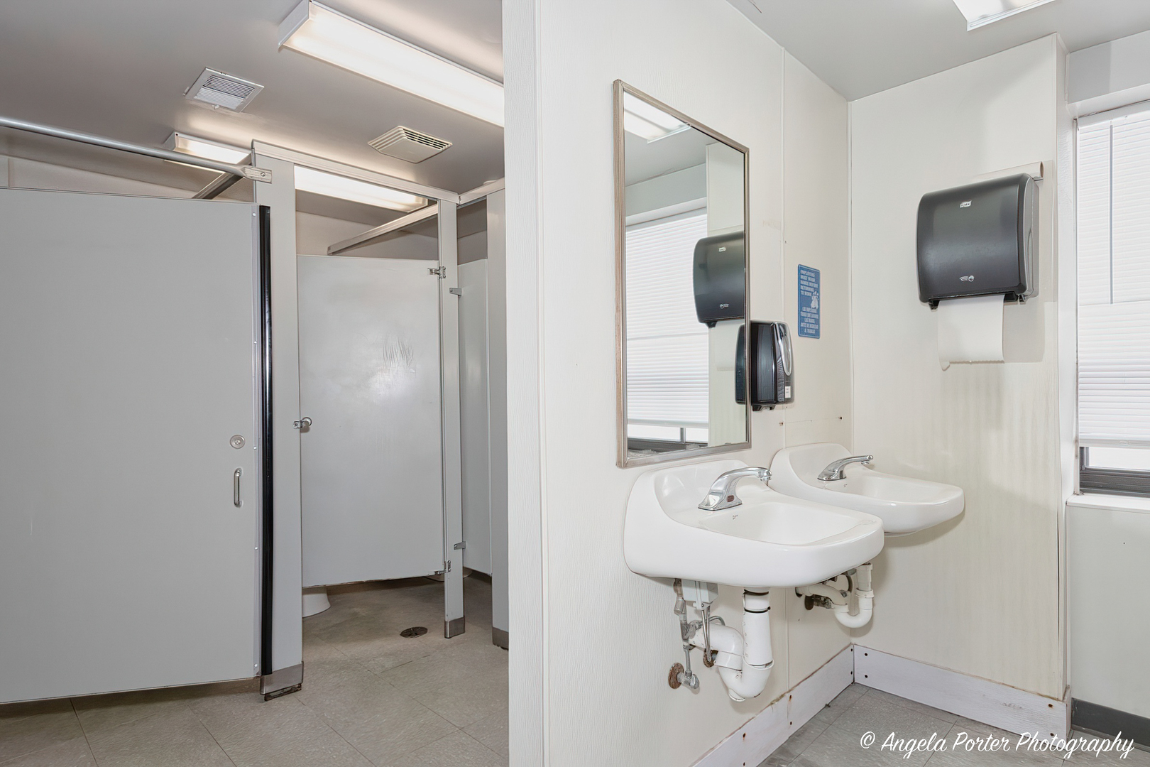 947 Carney Court Property Photo 20