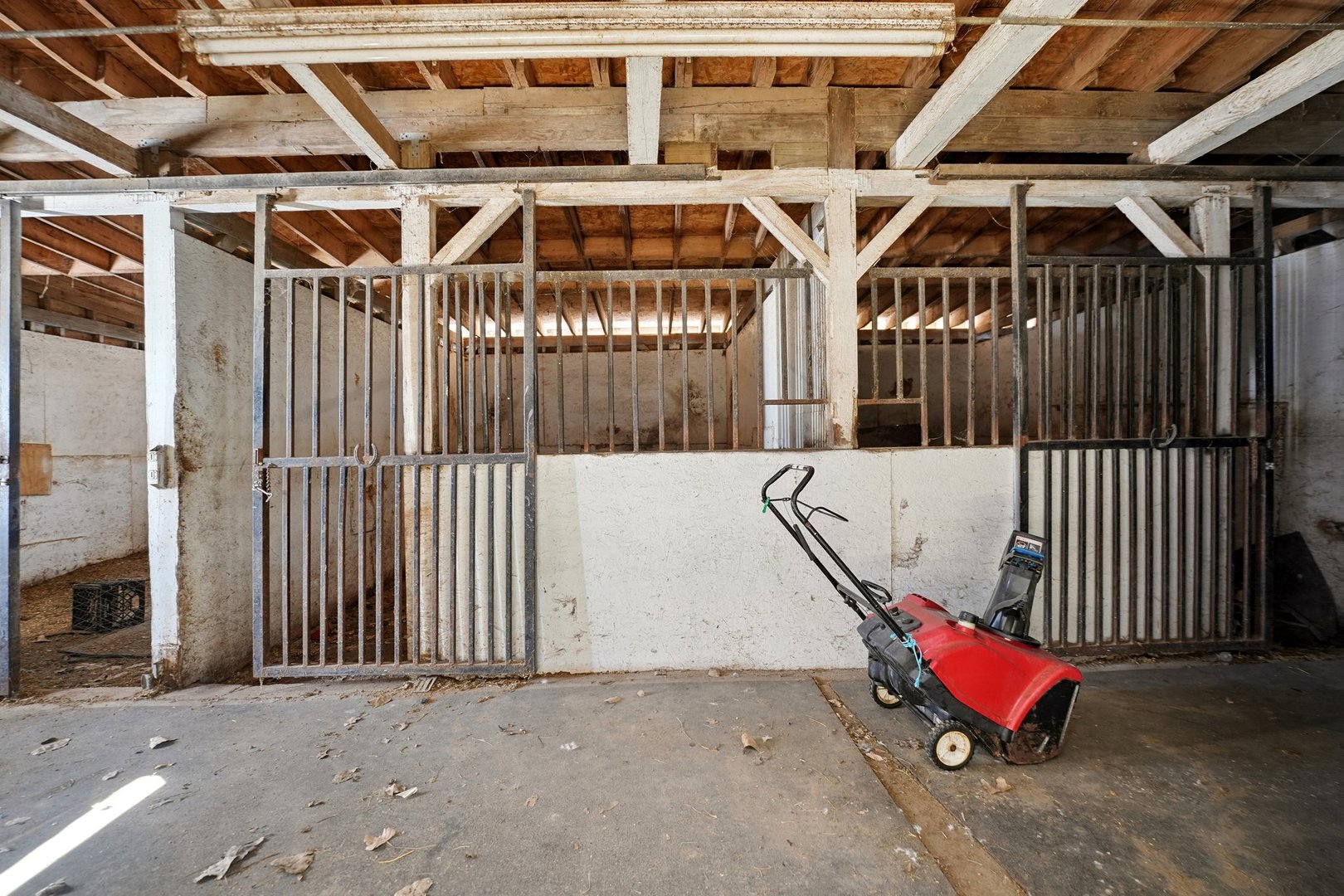 30048 S Klemme Road Property Photo 13