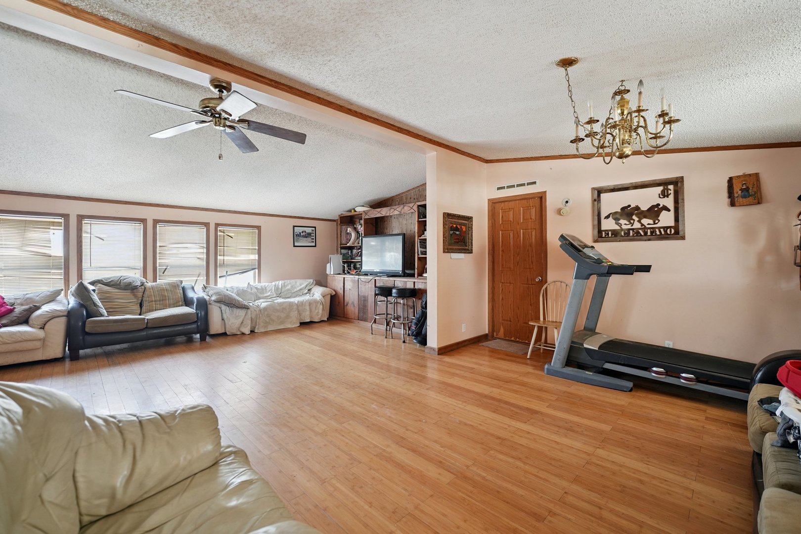 30048 S Klemme Road Property Photo 17