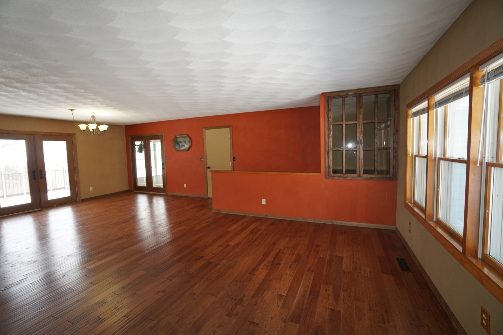 551 S Mapes Drive Property Photo 2