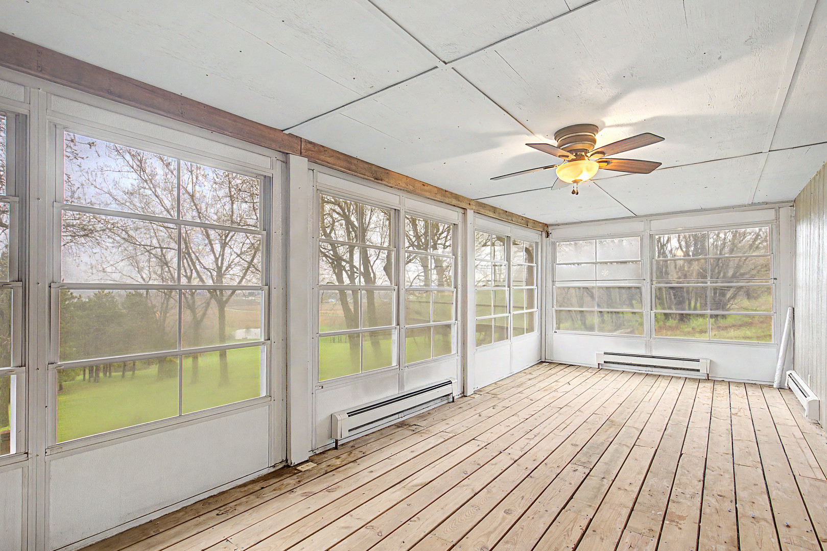 551 S Mapes Drive Property Photo 3