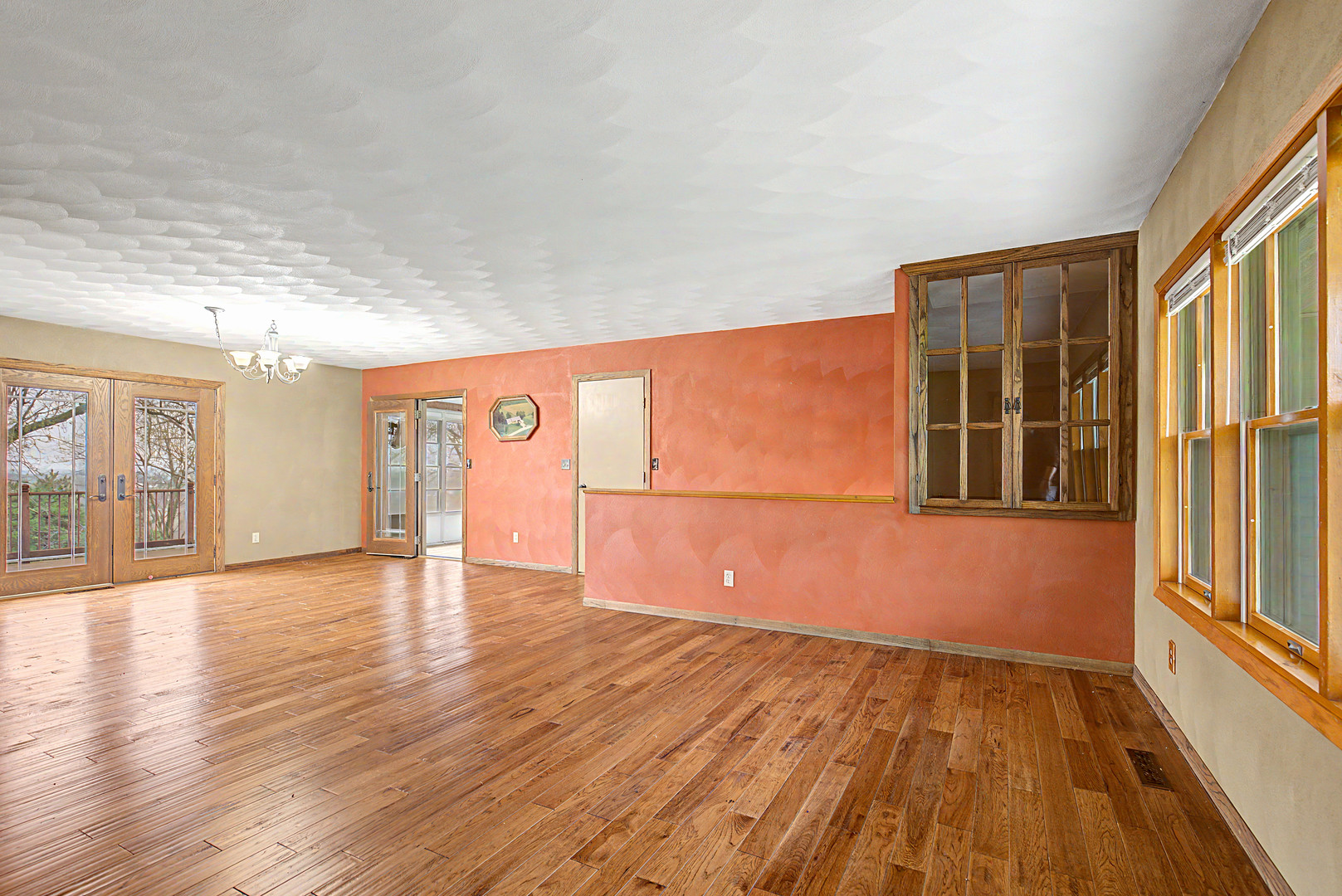 551 S Mapes Drive Property Photo 10
