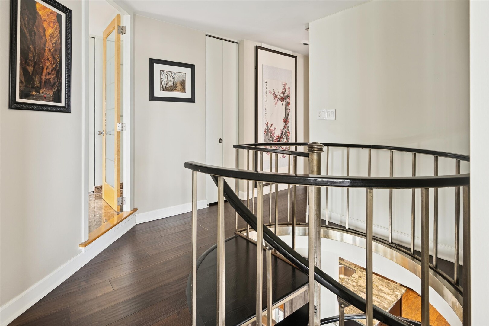 100 E Walton Street 41de Property Photo 22