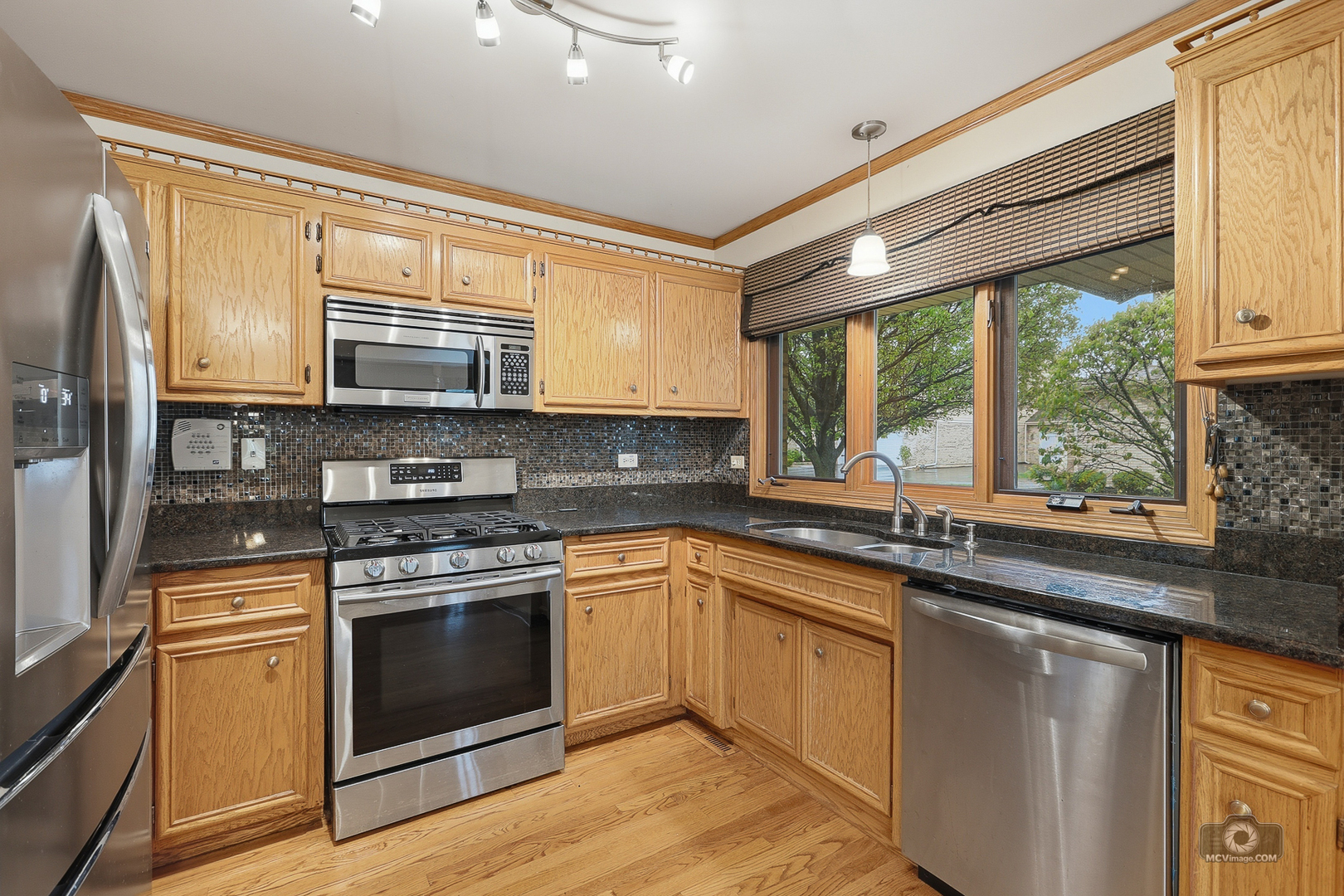 8111 Brushwood Lane Property Photo 6