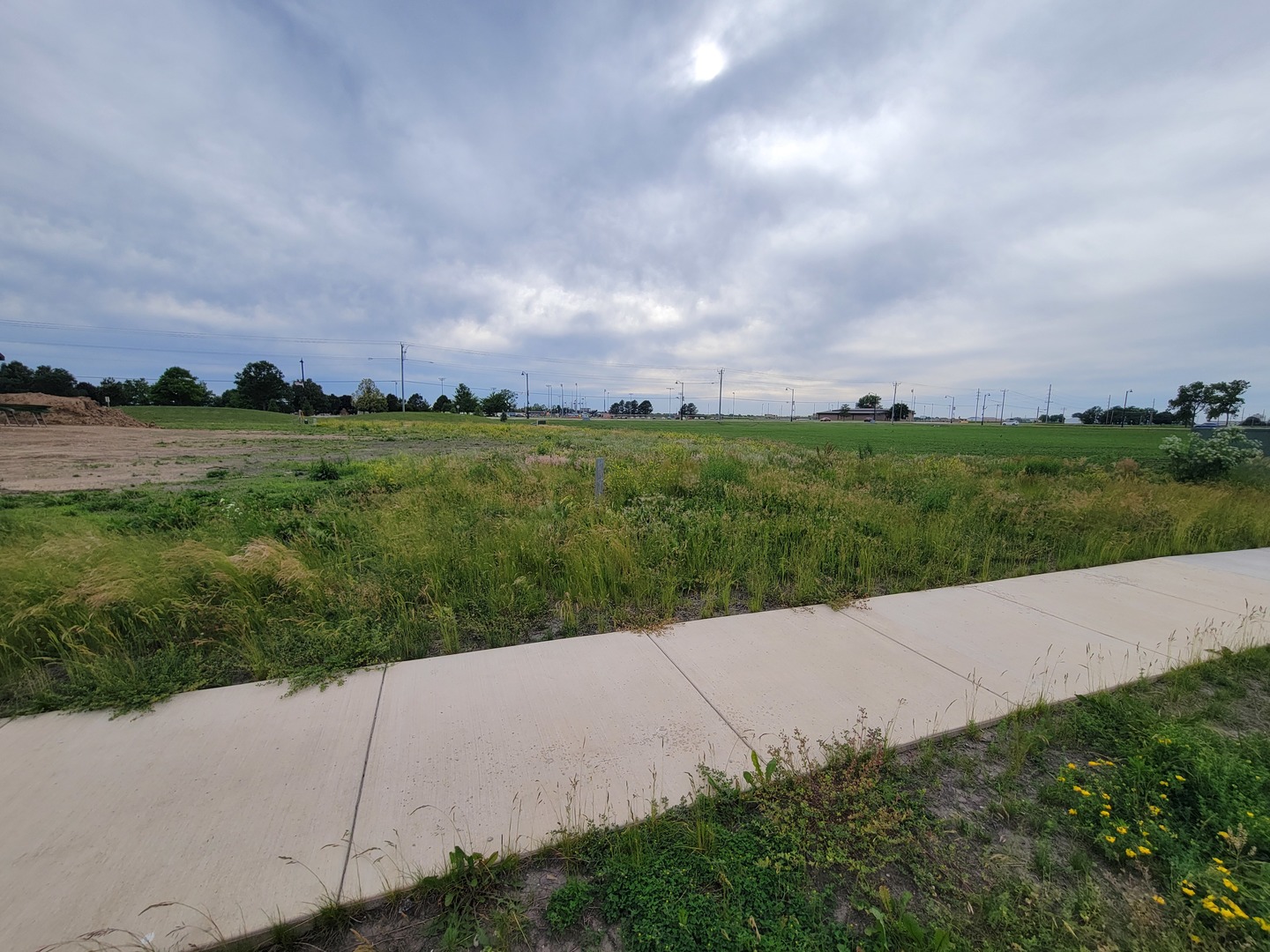 16 Pointe Boulevard Property Photo 4