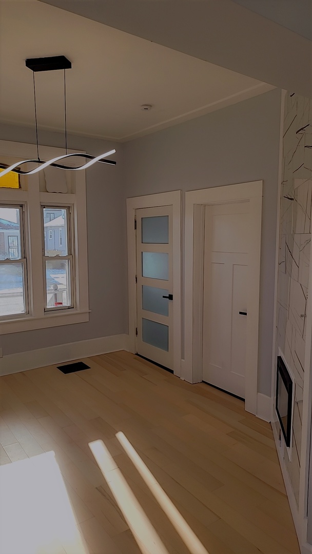 1708 W Steuben Street Property Photo 5