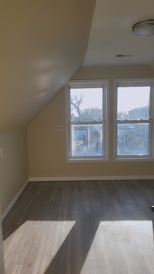 1708 W Steuben Street Property Photo 17