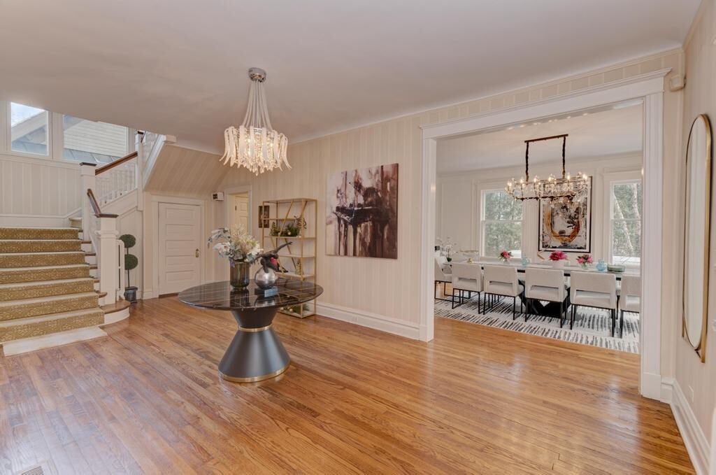 1499 Sheridan Road Property Photo 6