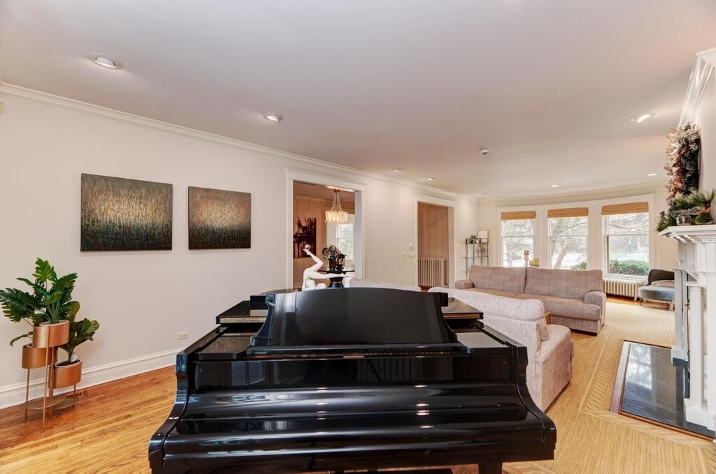 1499 Sheridan Road Property Photo 12
