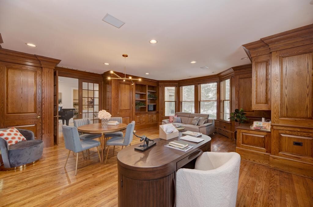 1499 Sheridan Road Property Photo 16