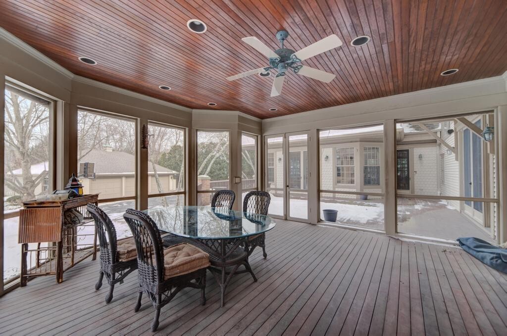 1499 Sheridan Road Property Photo 19