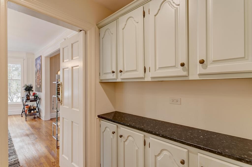1499 Sheridan Road Property Photo 23