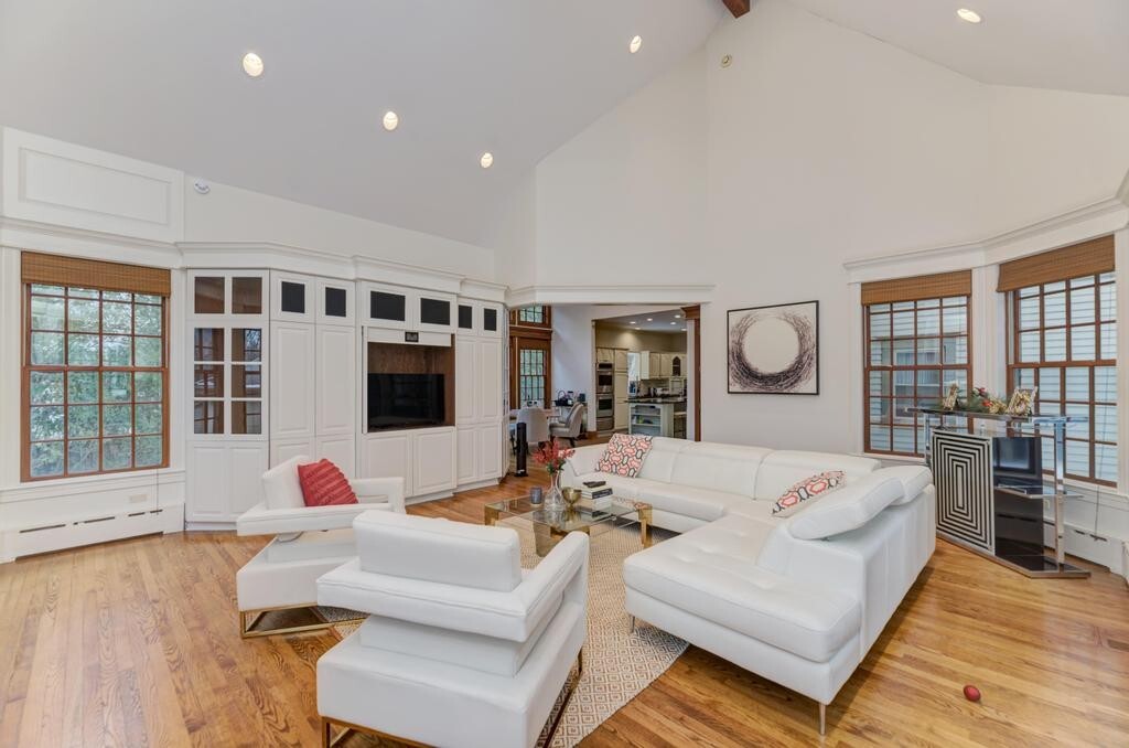 1499 Sheridan Road Property Photo 35