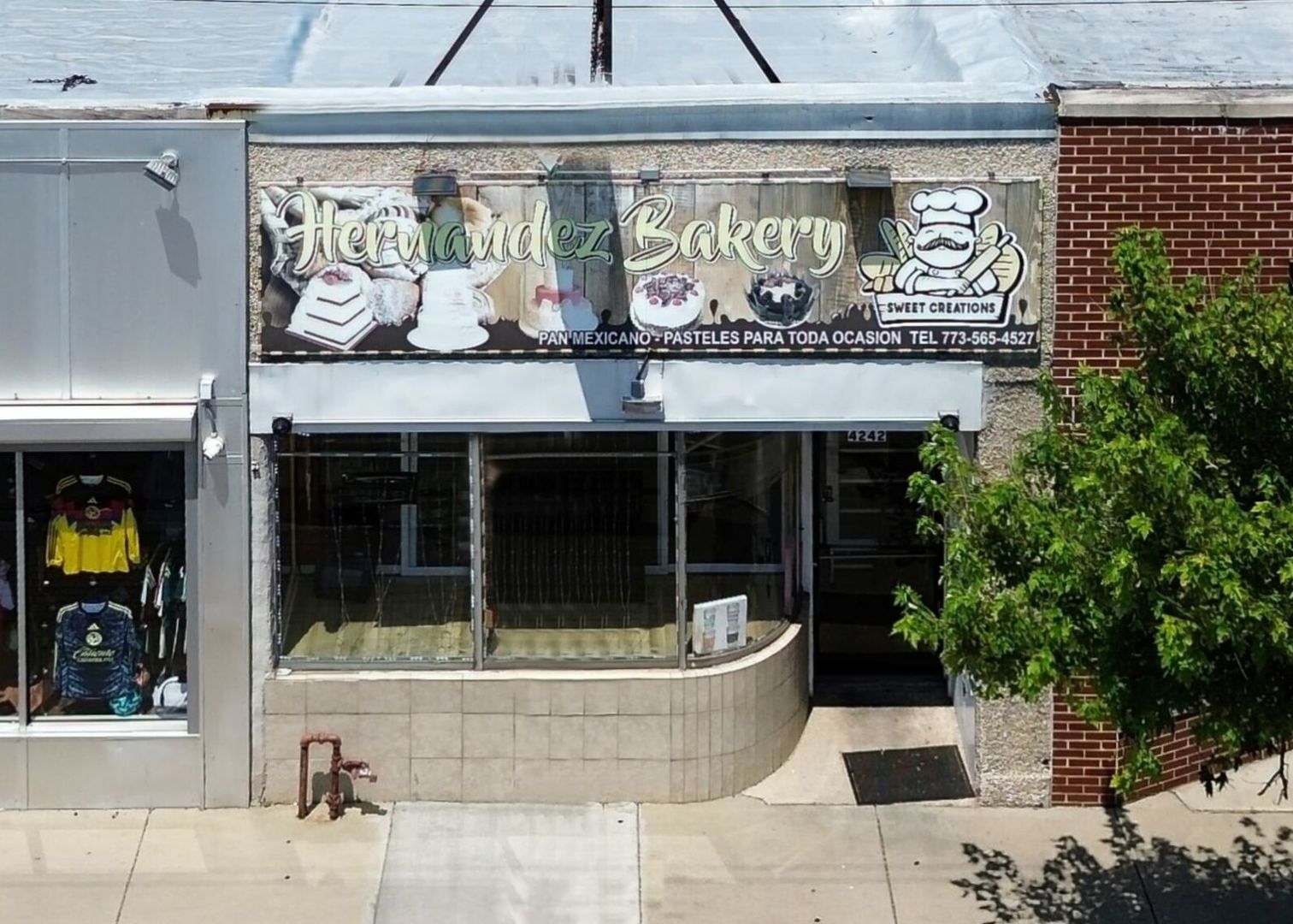 4242 S Archer Avenue Property Photo 1