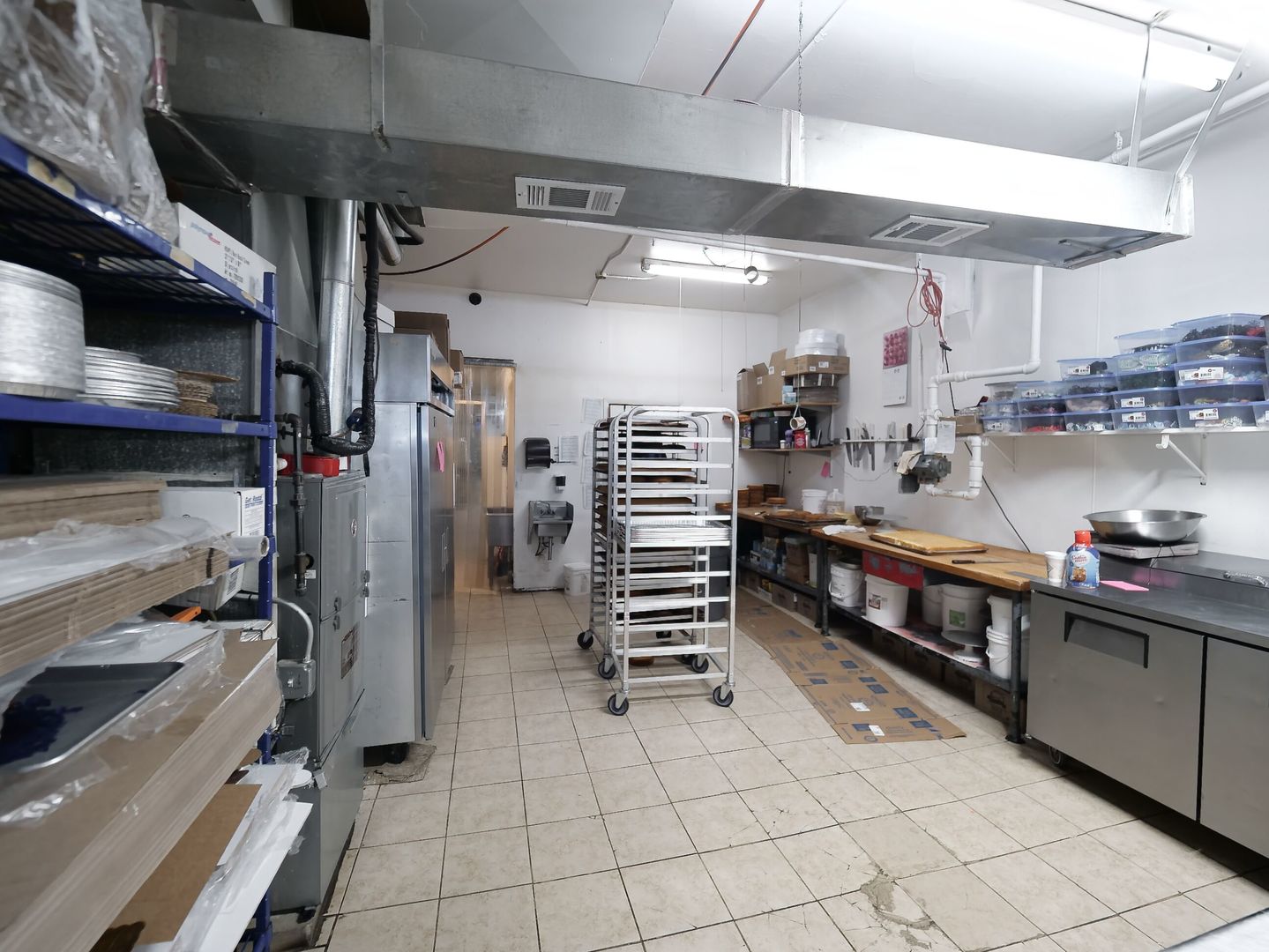 4242 S Archer Avenue Property Photo 7